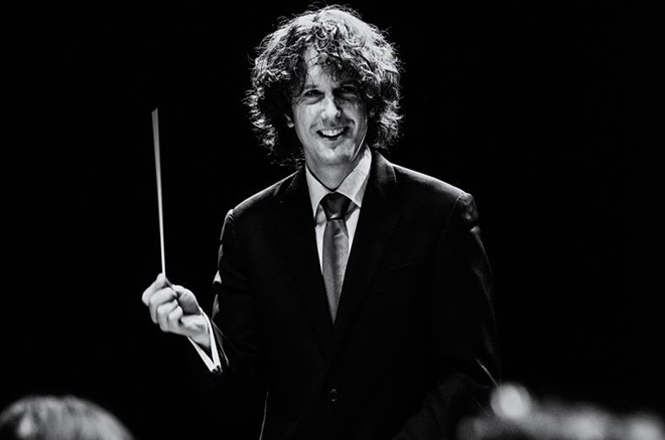 Announced as Chief Conductor and Artistic Advisor of Residentie Orkest from September 2018